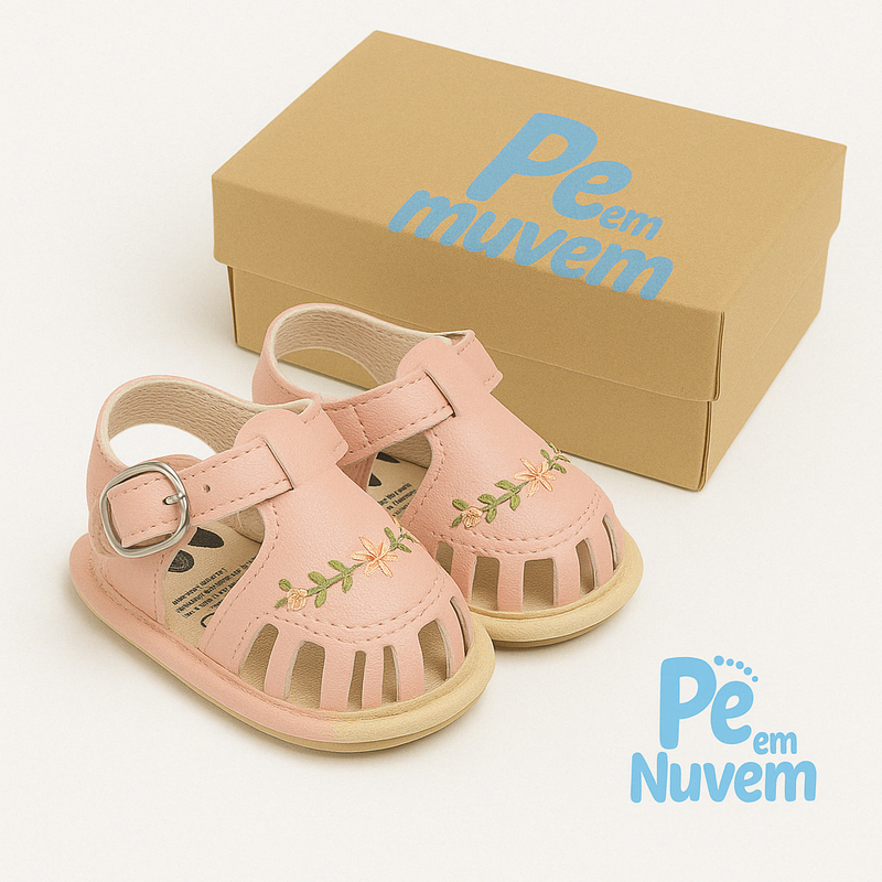 Sandália Rosa Bordada para Bebê – Delicadeza, Conforto e Estilo em Cada Passinho